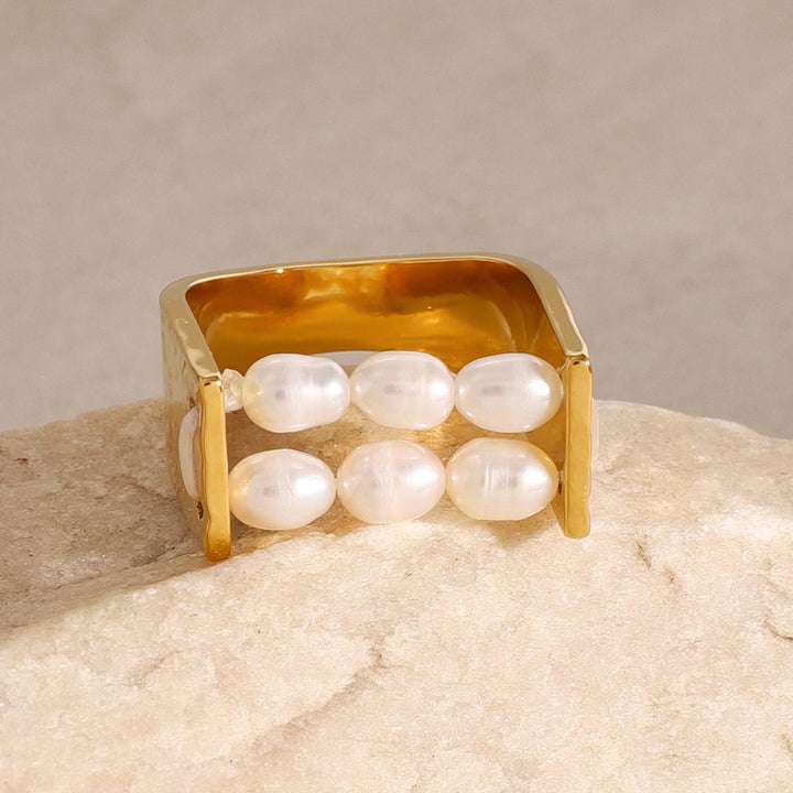 18k Gold Stainless Steel Pearl Ring High-End Niche Ring Hand Jewelry