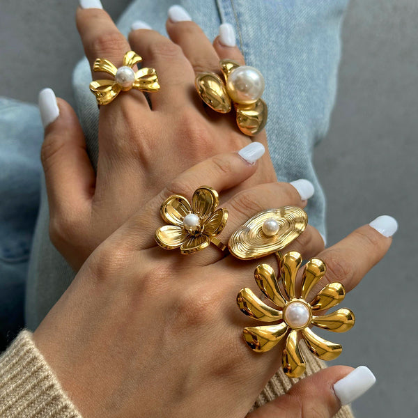 Stainless Steel Flower Pearl Ring Exaggerated Sense Of Luxury Ins Ring